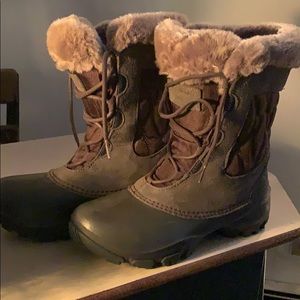 Columbia waterproof boots